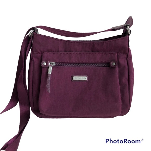 Baggallini Bags Baggallini Uptown Bagg In Burgundy Very Good Gently